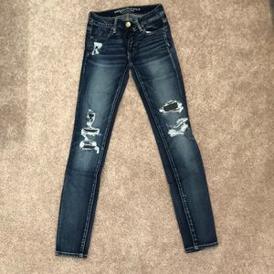 High waisted distressed jeggings